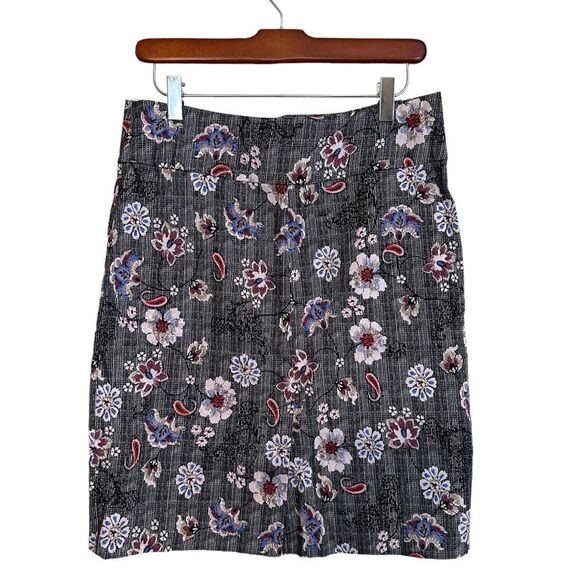 MARGARET M Christiana Pencil Knee Length Skirt Grey Floral Size Medium‎ - Picture 3 of 13